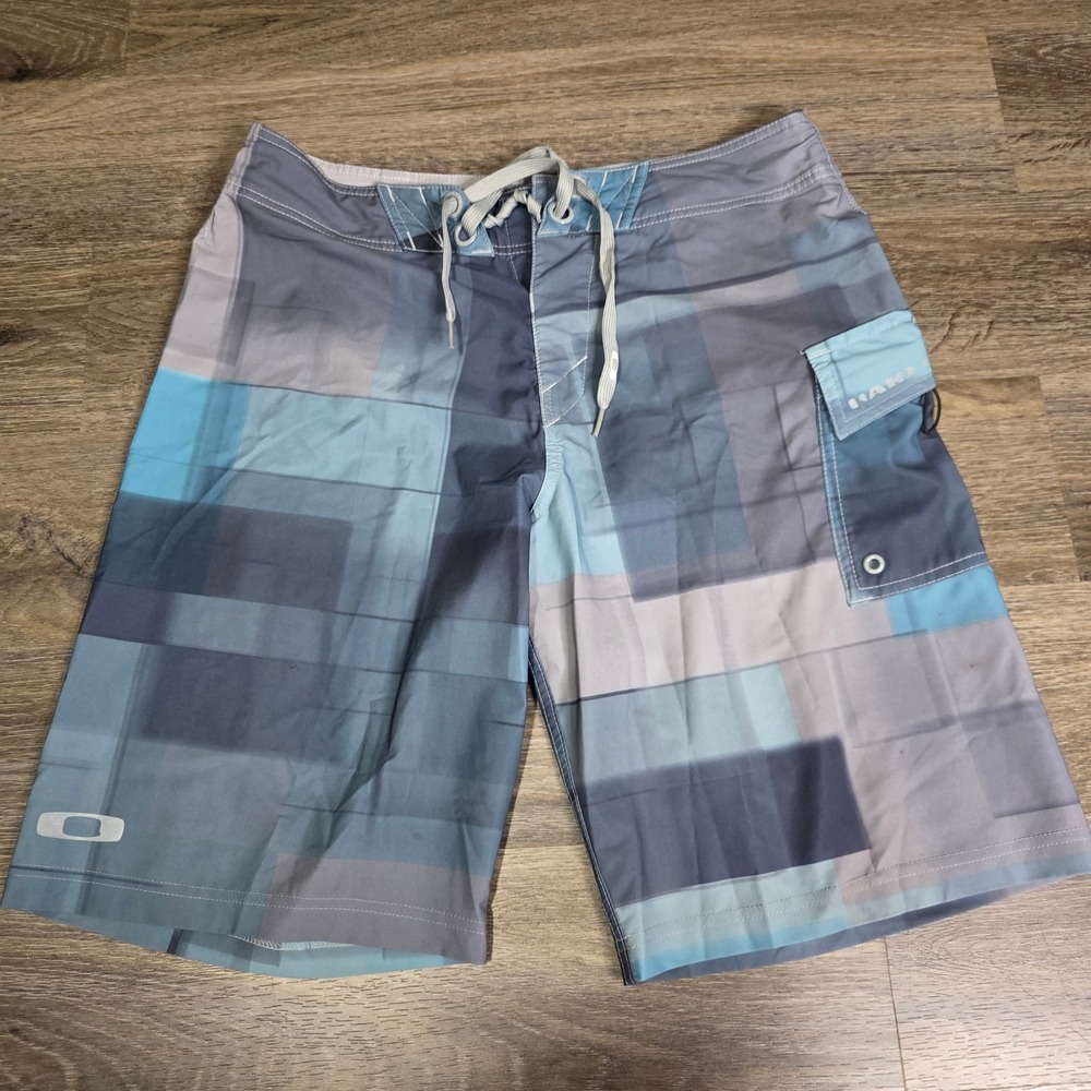 Oakley Mens 32 Board Shorts Blue Grey Geometric Block Cargo Pocket Surf Swim